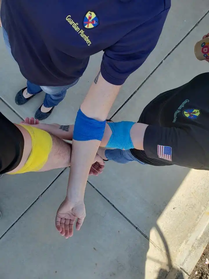 colored elbow bands